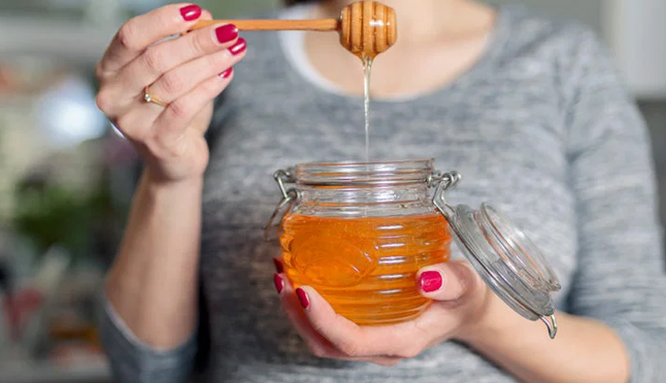 onion for skin and hair,diy onion beauty recipes,benefits of onion for acne,onion hair growth treatment,natural onion skincare,onion hair care tips,onion scalp benefits,homemade onion face masks,onion for anti-aging,onion dandruff remedy