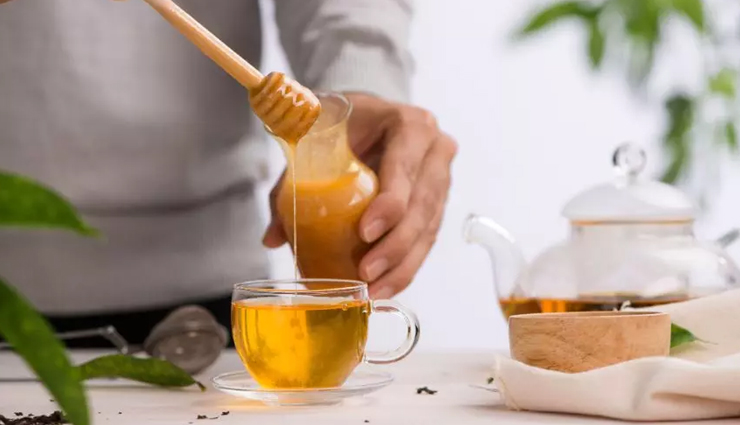 honey and immune system,honey and antioxidants,benefits of honey for immunity,boosting immunity with honey,honey and cold prevention,honey and flu prevention,honey and cough relief,honey and sore throat relief,honey and wound healing,honey and gut health,honey and allergies,honey and natural remedies,honey and healthy lifestyle
