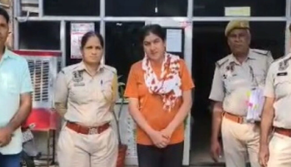 राजस्थान : सरकारी कर्मचारियों को हनीट्रैप में फंसाकर वसूली करने वाली महिला गिरफ्तार