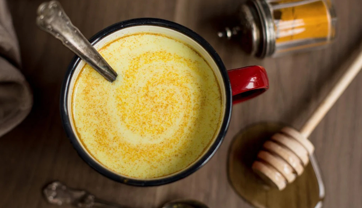 honey and immune system,honey and antioxidants,benefits of honey for immunity,boosting immunity with honey,honey and cold prevention,honey and flu prevention,honey and cough relief,honey and sore throat relief,honey and wound healing,honey and gut health,honey and allergies,honey and natural remedies,honey and healthy lifestyle