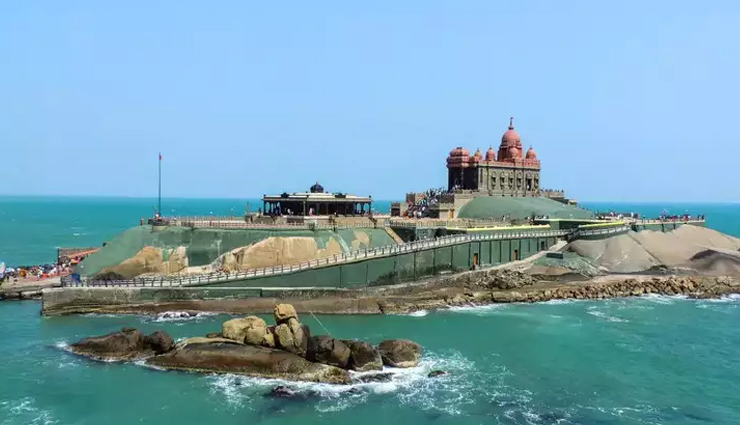 honeymoon destinations,honeymoon destinations in south india,south india,places to visit in south india,coorg,karnataka,munnar,kerala,ooty,tamil nadu,kanyakumari,ananthagiri hills,telangana