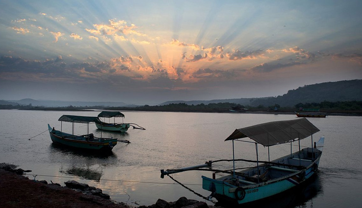 destinations for honeymoon,honeymoon destination in india,places to visit in india,horsley hills,chakrata,uttarakhand,yumthang valley,tarkarli,jawhar