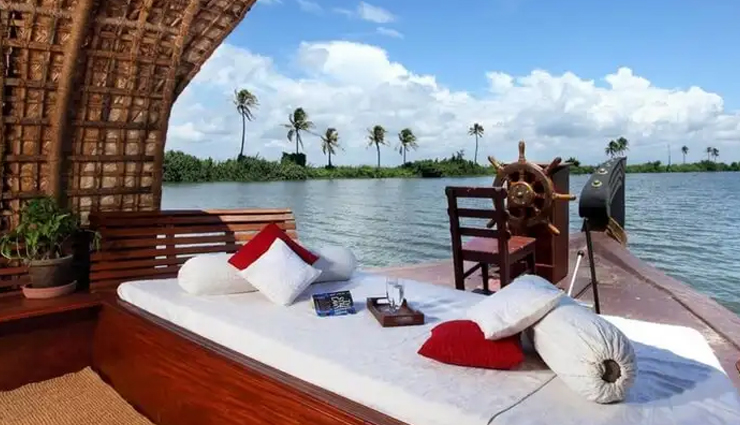 11 Places You Can Choose for Your Honeymoon in October