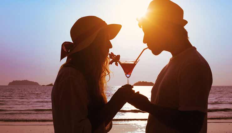 दिसंबर में कर रहे हैं हनीमून की प्लानिंग, ये 5 रोमांटिक डेस्टिनेशन्स रहेगी बेस्ट