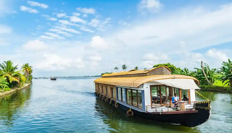 12 Enchanting Honeymoon Places in India