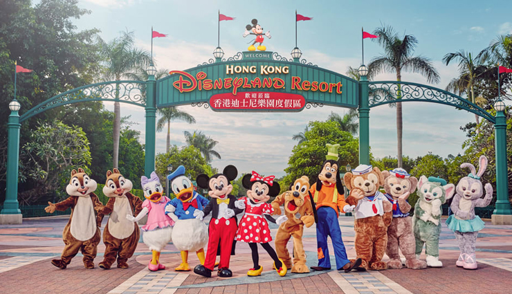 hong kong,tourist attraction in hong kong,places to visit in hong kong,hong kong disneyland,ocean park,temple street night market,victoria peak,man mo temple,lan kwai fong,star ferry