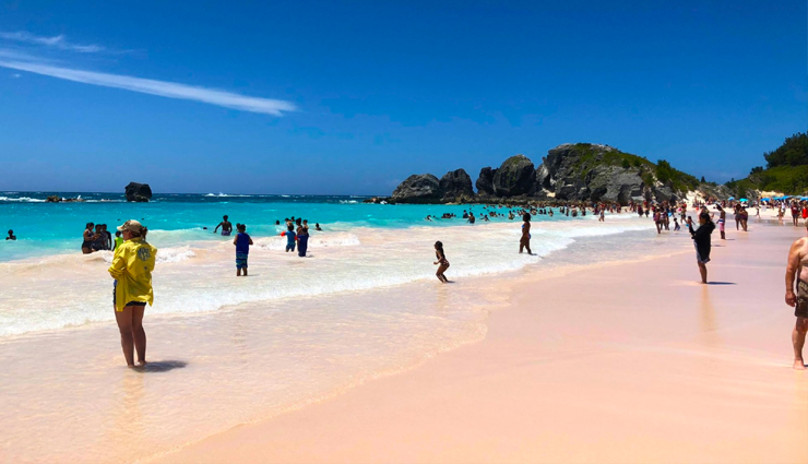 beautiful beaches in the world,beautiful beaches,railay beach thailand,horseshoe bay bermuda,boracay white beach philippines,sabah malaysia,whitehaven beach australia,unawatuna sri lanka,ruby beach washington,blue lagoon,travel,holidays,travel guide
