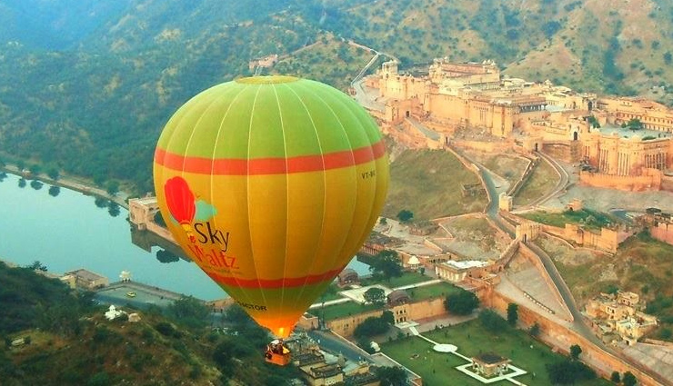 5 Places To Enjoy Hot Air Balloon Ride Across The World