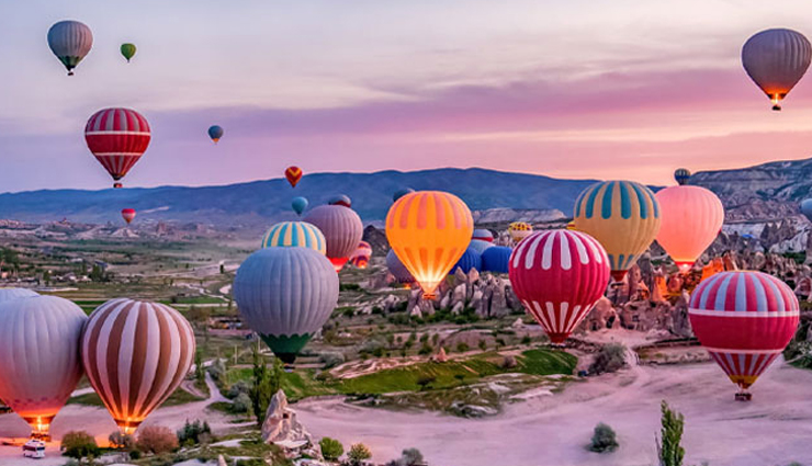 hot air balloon destination in the world,bagan,myanmar,cappadocia,turkey,masai mara,kenya,melbourne,australia,la fortuna,costa rica,luxor,egypt