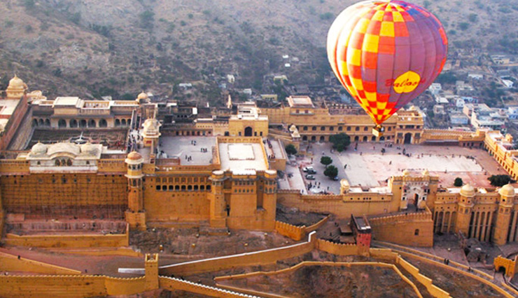 रोमांचक गतिविधियों में से एक है हॉट एयर बैलून की यात्रा, देश की इन 7 जगहों पर लें इसका रोमांच hot air balloon,hot air balloon travel,hot air balloon travel in india