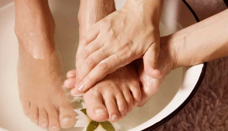 heel pain,heel pain remedies.home remedies heel pain,heel pain tips,Health,Health tips