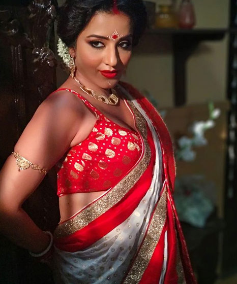 monalisa,bigg boss,monalisa hot  photos,monalisa viral photo,monalisa photos