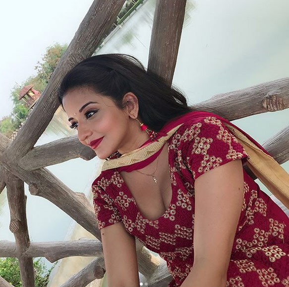 monalisa,bigg boss,monalisa hot  photos,monalisa viral photo,monalisa photos