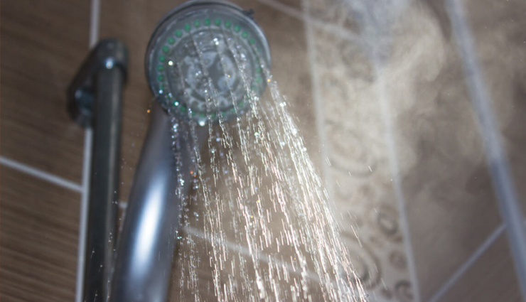 skincare tips,face care precautions,what not to apply on face,harmful products for face,face skincare mistakes,skincare dos and donts,face care tips,skin health precautions,harmful substances for facial skin,face skincare precautions,protecting facial skin,avoiding face care mistakes