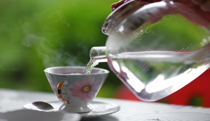 सिर्फ गर्म पानी पीने से शरीर को होता हैं इतना फायदा, जानकर कह उठेंगे वाह!