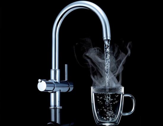 5 Side Effects of Drinking Hot Water