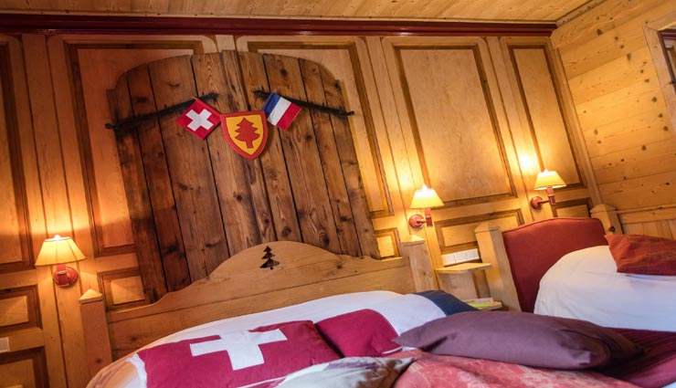 अनोखा होटल जहां करवट बदलते ही आप पहुँच जाते हैं विदेश, विश्वास कर पाना मुश्किल