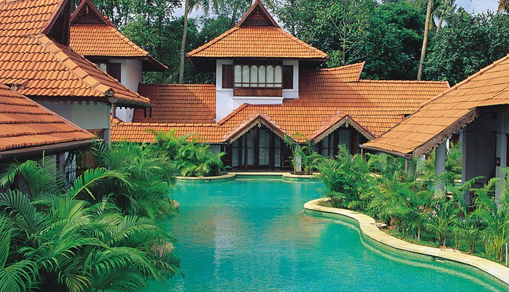 hotels for perfect destination wedding,destination wedding in india,city palace,udaipur,kumarakom lake resort,kumarkom,gajner palace,udaipur,the leela,kovalam,mayfair spa resort,gangtok,fateh garh,udaipur