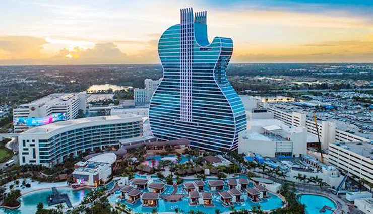 अपनी अनोखी बनावट को लेकर चर्चा में है ये होटल, 1 दिन का किराया 1 लाख रुपए weird news in hindi,guitar hotel,seminole hard rock hotel,casino,hollywood,florida