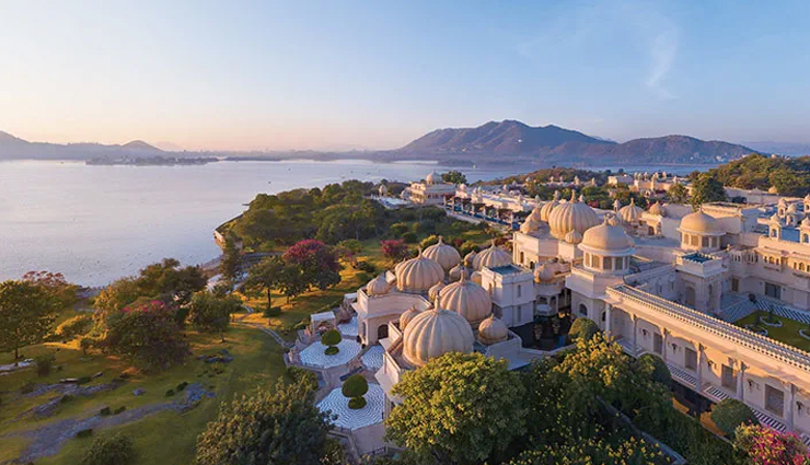 expensive and royal hotels of india,hotels in india,india,taj lake palace,udaipur,rambagh palace,jaipur,the oberoi udaivilas,umaid bhawan palace,jodhpur,the leela palace,new delhi