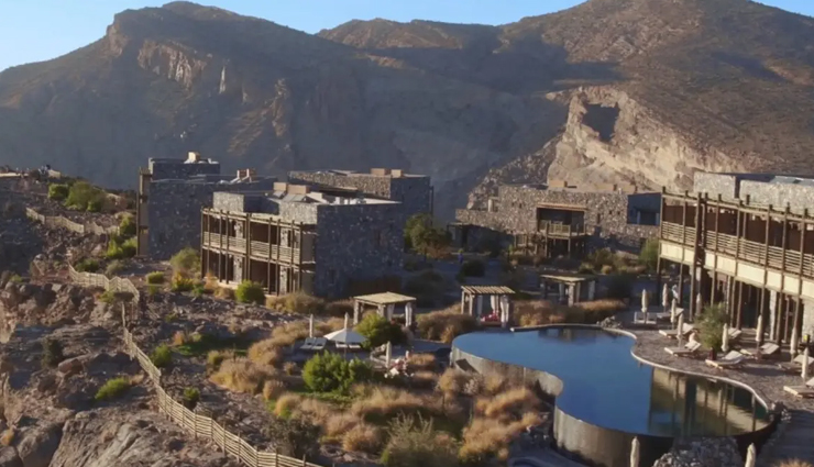 oman,places to stay in oman,best hotels in oman,fanar hotel and residences,alila jabal akhdar,dunes by al nahda,al baleed resort salalah by anantara,six senses zighy bay