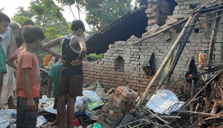 बिहार के समस्तीपुर में हुए दर्दनाक हादसा, मकान ढहने से गई 3 लोगों की जान, तीन बच्चों की हालत गंभीर