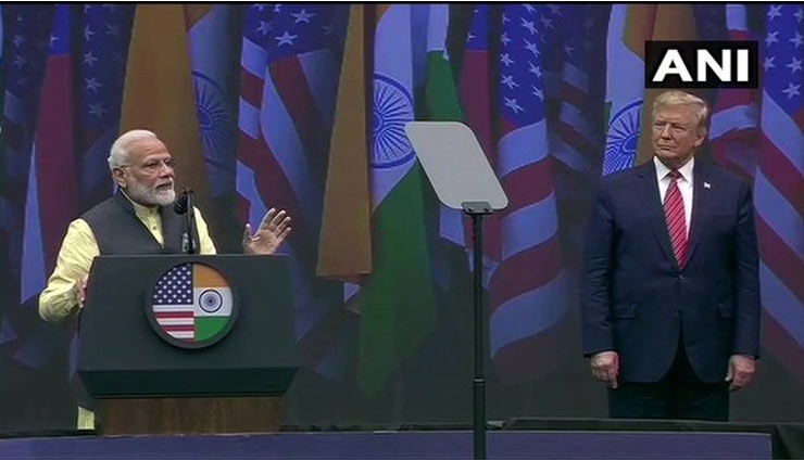 'Howdy Modi' के मंच पर ट्रंप भी बोले नमो-नमो, PM मोदी ने कहा - भारत में सब अच्छा है, बड़ी बातें