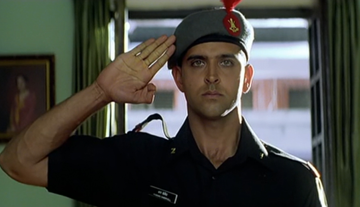 Akshay Kumar,celebrities who slayed the role in uniform,aamir khan talaash,shahid kapoor mausam,salman khan dabangg,shah rukh khan veer zaara,hrithik roshan lakshya,ajay devgn,amitabh bachchan major saab,anil kapoor pukar