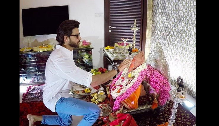 Ganesh Chaturthi 2018- Hrithik Roshan welcomed Lord Ganesha at his home
