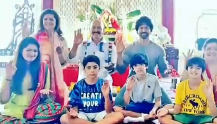 'श्री गणेशा' की आरती के साथ ऋतिक ने किया बप्पा का स्वागत, कहा- 44 सालों की है परंपरा 