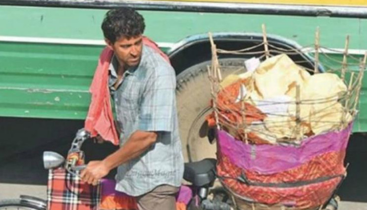 जयपुर से करीब 90 किलोमीटर दूर सांभर रोड पर पापड़ बेच रहे हैं ऋतिक रोशन, तस्वीरे वायरल