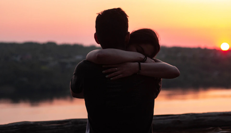 examples of hugs,different types of hug,meaning of different hug,relationship tips,couple tips