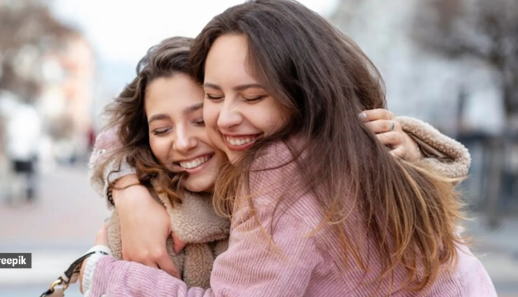 7 Reasons Why Hugging is Good for Mind and Soul