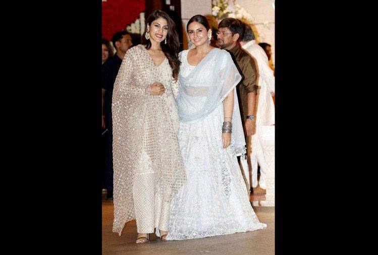 mukesh ambani,nita ambani,ganesh chaturthi 2018,ganesh chaturthi celebration