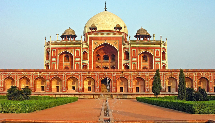 historical places of india,taj mahal,qutub minar,agra fort,amer fort,red fort,humayuns tomb,fatehpuri sikri,travel,holidays,travel guide