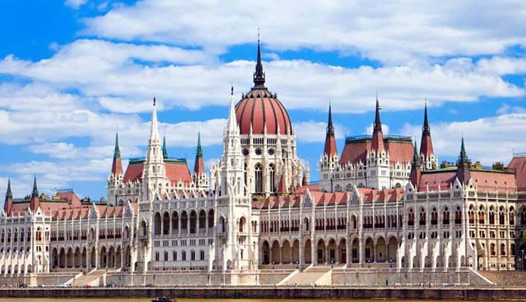 europe tour,places to visit in europe,tourism,holidays,travel,europe