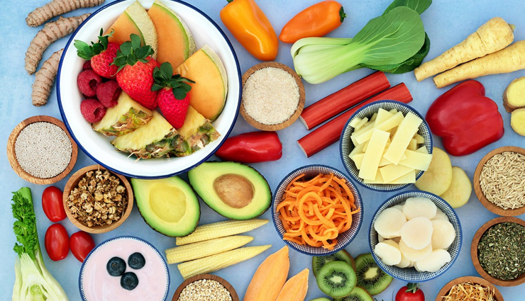 excessive hunger,overeating,ghrelin hormone,lack of sleep,dehydration,low blood sugar,stress,skipping meals,unhealthy diet,sedentary lifestyle,medications,medical conditions,hyperthyroidism,diabetes,pregnancy,menstrual cycle,leptin resistance,insulin resistance,emotional eating,boredom eating,food addiction,nutrient deficiencies,slow metabolism,Health tips,fitness tips