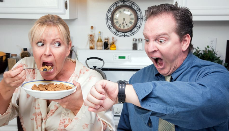 excessive hunger,overeating,ghrelin hormone,lack of sleep,dehydration,low blood sugar,stress,skipping meals,unhealthy diet,sedentary lifestyle,medications,medical conditions,hyperthyroidism,diabetes,pregnancy,menstrual cycle,leptin resistance,insulin resistance,emotional eating,boredom eating,food addiction,nutrient deficiencies,slow metabolism,Health tips,fitness tips