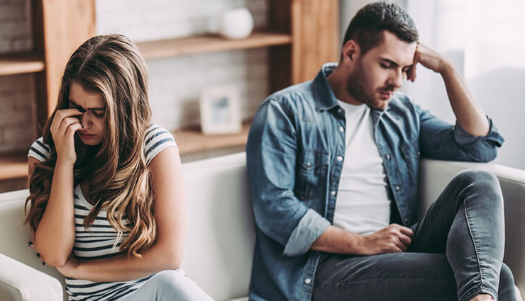 8 Signs Your Husband Does Not Love You Anymore