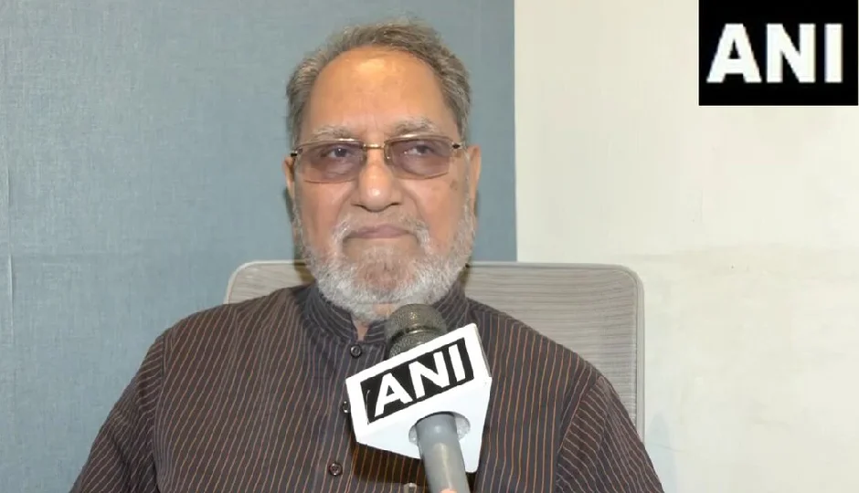 Maharashtra: मदरसों की जांच पर कांग्रेस नेता हुसैन दलवई का विवादित बयान, बोले – 'RSS और बड़े मंदिरों के फंड की भी हो जाँच'