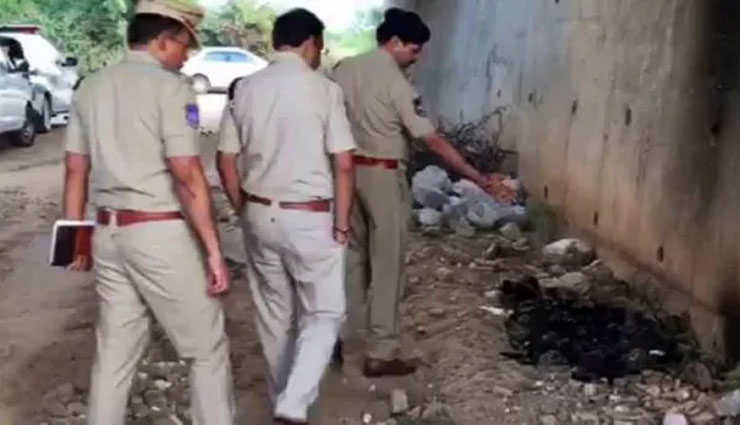 हैदराबाद: जिस जगह पशु चिकित्सक को रेप कर जलाया, वहीं एक और महिला की अधजली लाश मिली 