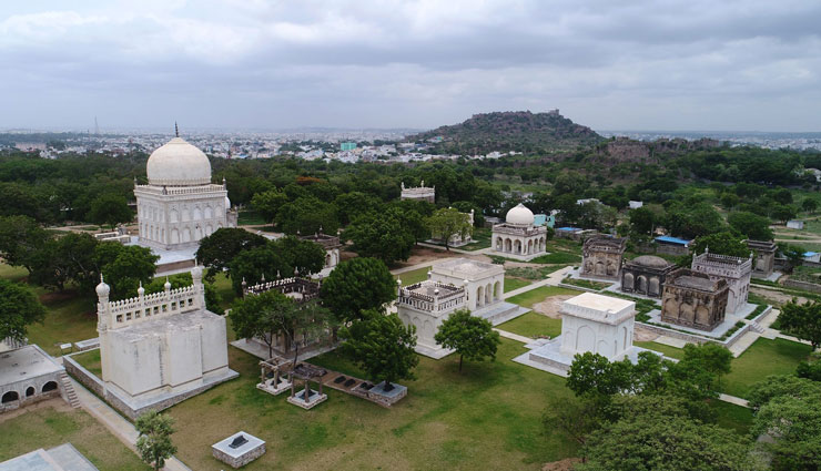 hyderabad,places to visit in hyderabad,charminar,golconda fort,falaknuma palace,chowmahalla palace,birla mandir