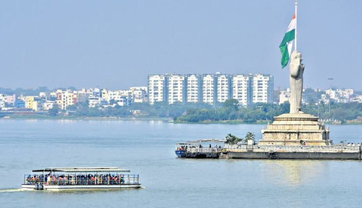 hyderabad,tourist attraction in hyderabad,places to visit in hyderabad,charminar,golconda fort,ramoji film city,hussain sagar lake,birla mandir,jala vihar