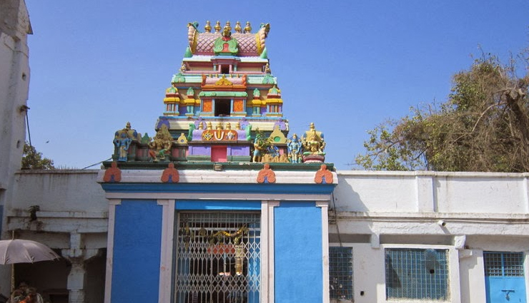 hyderabad,places to visit in hyderabad,charminar,golconda fort,falaknuma palace,chowmahalla palace,birla mandir,chilkoor balaji,salar jung museum