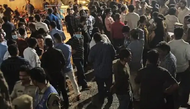 हैदराबाद में पब पर छापेमारी के दौरान कोकीन बरामद, मशहूर हस्तियों के बच्चों समेत 142 लोग हिरासत में