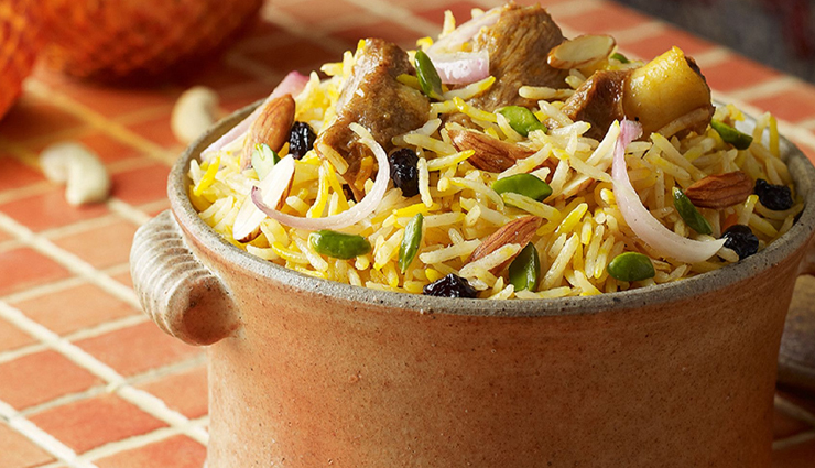 घर पर ही लेना चाहते हैं हैदराबादी मटन बिरयानी का स्वाद, बनाए इस तरह #Recipe 