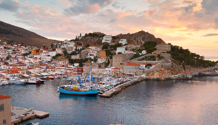 mesmerizing greek islands,best islands to visit in greece,greek island getaways,island hopping in greece,exotic greek isles,top beaches in greek islands,traveling to greece islands,island vacations greece,greek archipelago destinations,hidden gems greek islands