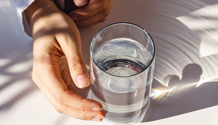 home remedies for diarrhea,summer diarrhea treatment,diarrhea relief,rehydration solutions,brat diet for diarrhea,probiotics for gut health,ginger for digestion,apple cider vinegar benefits,fenugreek seeds for health,cinnamon for cramps,mint for stomach,diarrhea prevention in summer