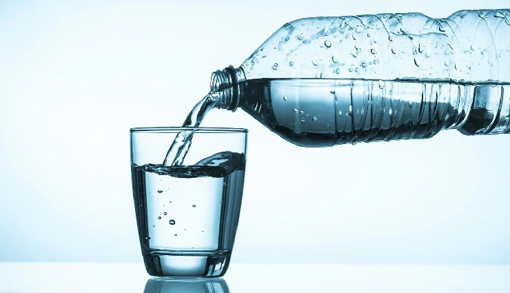 pms acne,hormonal acne,period breakouts,acne before period,menstrual acne,estrogen and testosterone acne,hormonal skin issues,sebum production acne,period skincare tips,managing pms acne,breakouts during menstruation,acne in women,period skin care routine