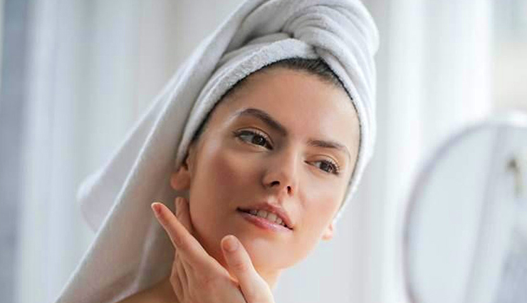 potato juice benefits,face benefits of potato juice,incredible benefits of potato juice for the face,potato juice for glowing skin,potato juice for even skin tone,revitalizing effects of potato juice,potato juice for dull skin,natural skincare with potato juice,potato juice for healthy complexion,nourishing properties of potato juice